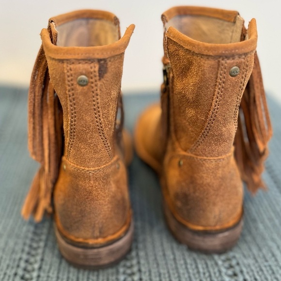 Womens UGG LAYNE Fringe Distressed Leather Chestnut Boots Sz 7 Rustic Cozy Fur - Picture 5 of 7